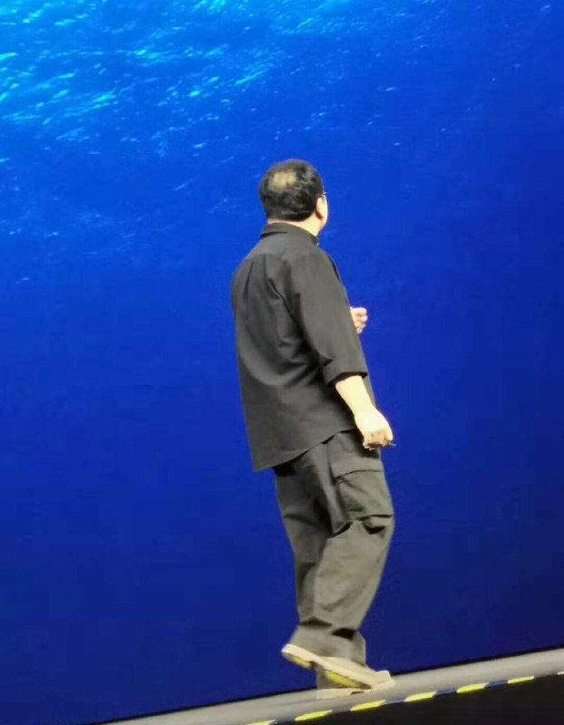 我这些对头果然都是精神病