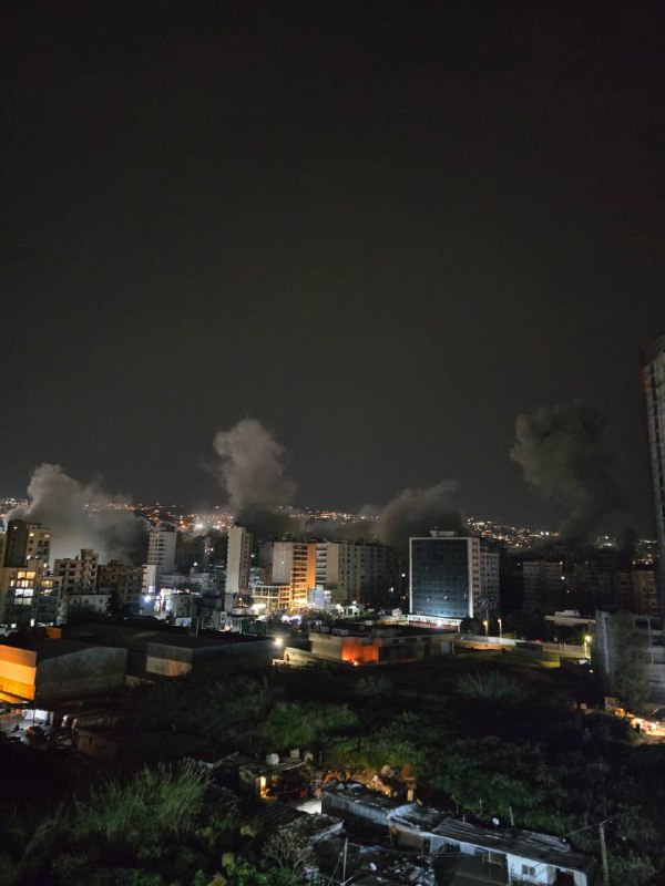 以色列对贝鲁特发动新一轮空袭社交媒体正在播放据称黎巴嫩首都此时遭到袭击的画面