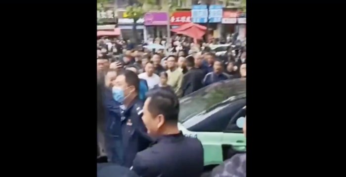 中国经济下行 多个行业掀新一轮罢工讨薪潮