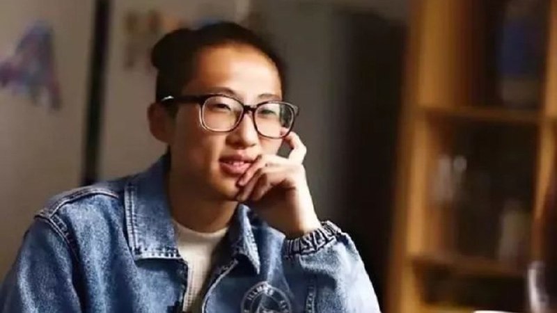 1. 【脱口秀演员池子重启海外巡演，首站东京】脱口秀，犯禁的艺术！池子（本名王越池）目前正在进行2026年脱口秀世界巡演，今晚将在东京演出，讲那些在国内“不能讲”的段子