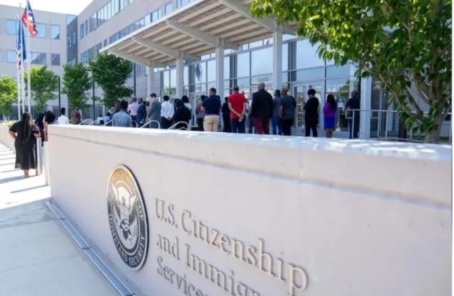 美国新规须回国申请绿卡？ 律师：毋须过度恐慌