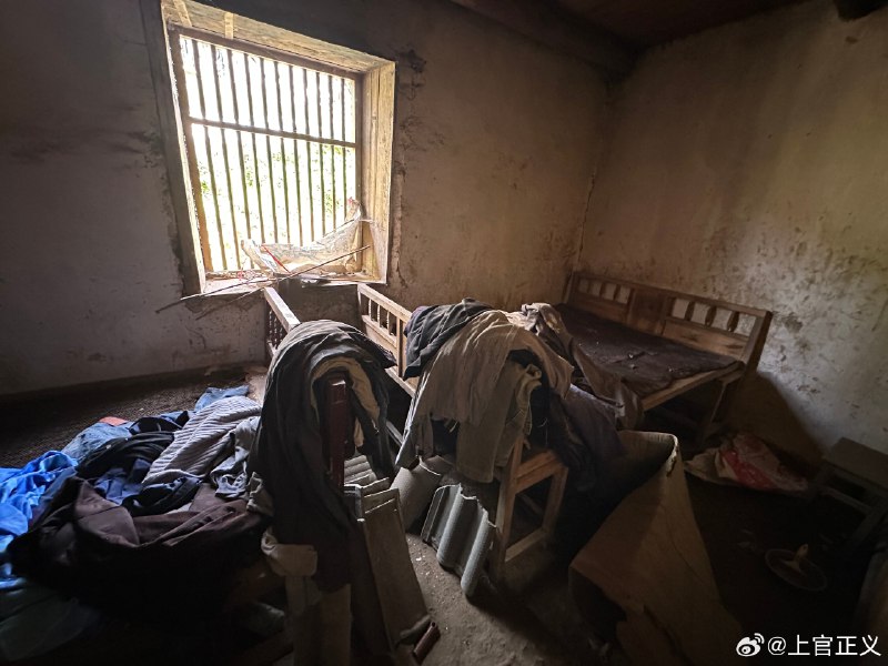 【神农架的残障农奴们】湖北西北神农架林区，偏远少人，山高林密，却意外爆出部分农户控制残障人员强制劳动，养猪养牛种菜等，不服从的会被饿饭或殴打，等年老力衰再交出，触目惊心
