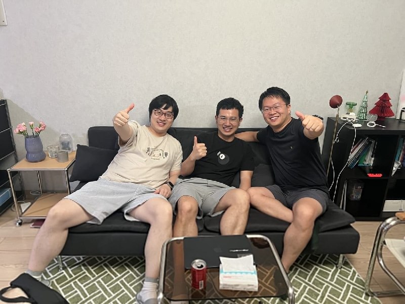 1. 确认被边控！金融时报引述知情人士报道，Manus CEO 肖弘、首席科学家季逸超，本月被发改委召至北京开会