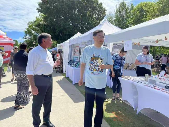 近日，秦刚终于露面，参加北京国际音乐节看似更像是中共官方的故意让秦刚漏面
