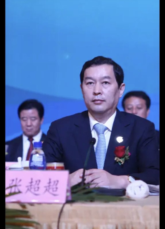 罗翔——破幕推墙 (Twitter)网友投稿