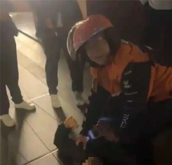 王局拍案