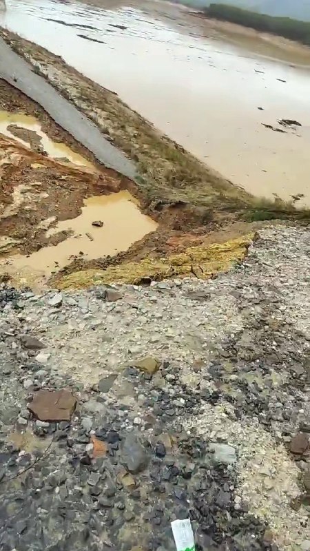 1.广西横州六蓝水库决堤前后对比2.广西横州六蓝水库溃坝后的最新视频显示水位已经退落