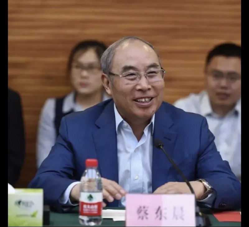 罗翔——破幕推墙 (Twitter)网友投稿