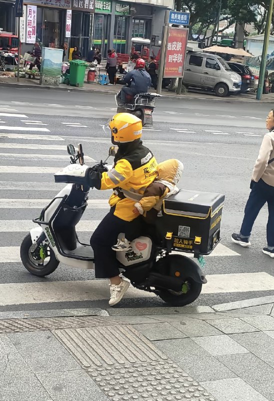 作家崔成浩