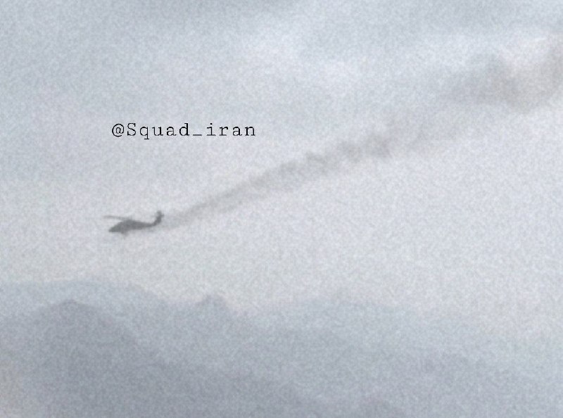 1. 目前状况极其严峻，一家搜救直升机被击中后坠毁