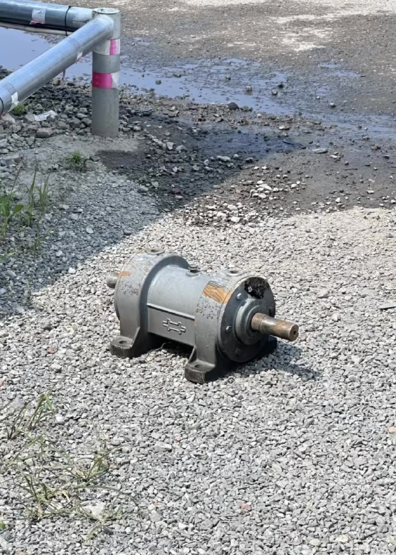 为啥问界M9街头自燃，冲上新闻了？因为赛力斯和字节合作造车且不用华为的鸿蒙智驾