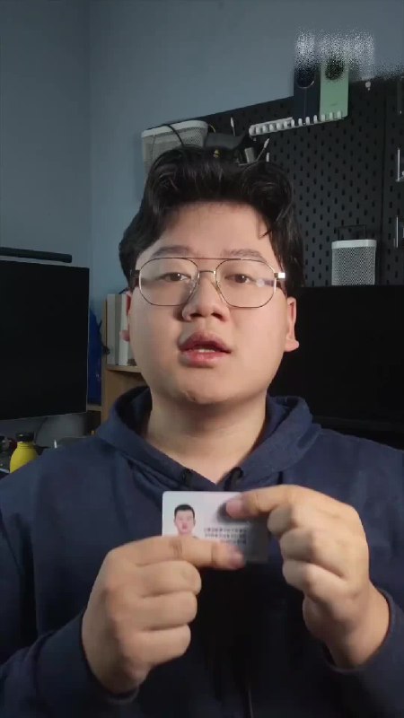 #热门 #吃瓜 #段子被尊界起诉的博主“我是大彬同学”拍视频进行了回应