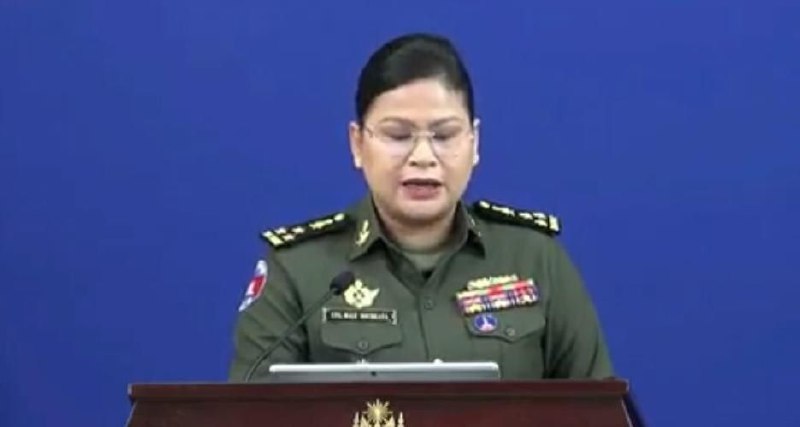 1. 1.泰国袭击了柬埔寨境内的一座桥梁，该桥梁是当地军队的重要交通要道