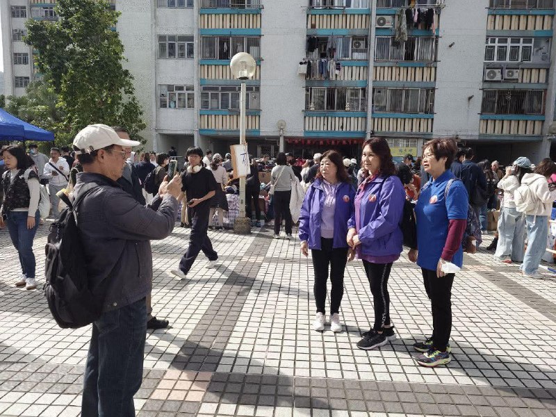 所謂關愛隊就只會拍照和掠奪民間組織的資源