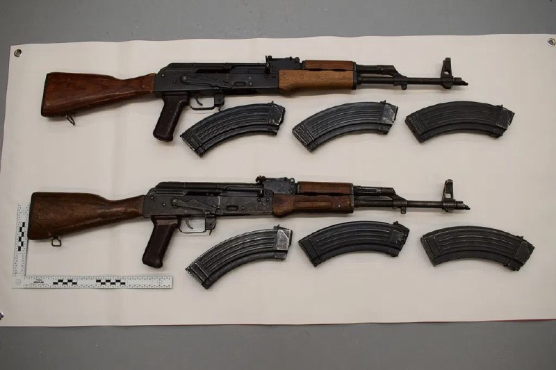 ⁠ 两男子策划对英国犹太社区发动恐袭被判罪成两名男子星期二（12月23日）因策划在英国对犹太社区发动恐怖袭击、意图杀害数百人而被判罪成