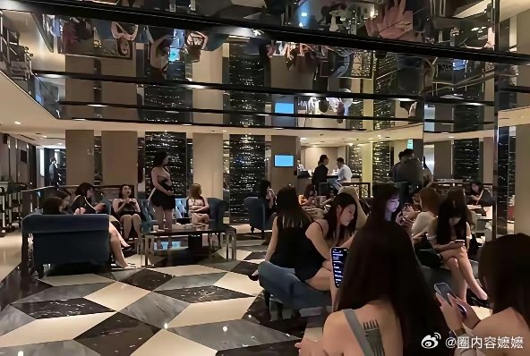 ⁠#浙江商K大面积关门 大快人心！浙江严打之风烧向全国，商K是如何一步步发展畸形的？短短几个月，杭州第一批直接查封关停了15家顶级商务KTV，天际线、IN11、曼哈顿这些头部场所大门上全部贴了封条，连夜关停