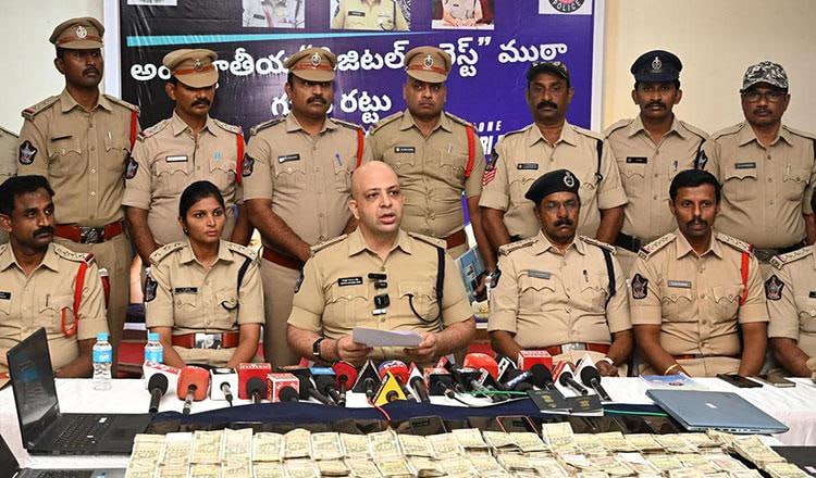 🇮🇳 印度警方要来柬埔寨抓人了昨天，印度西戈达瓦里警方说，他们已派出一支队伍前往柬埔寨抓捕一批网络诈骗人员