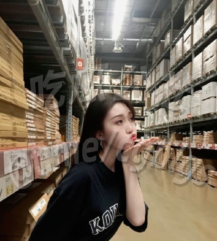 #吃瓜 #飞牛fnOS #飞牛 #黑客飞牛fnOS这回真炸了锅，网友直接喊龙级0day灾难